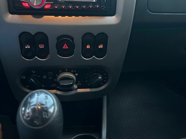 Красный Дачия Другая, объемом двигателя 1.5 л и пробегом 286 тыс. км за 5450 $, фото 7 на Automoto.ua