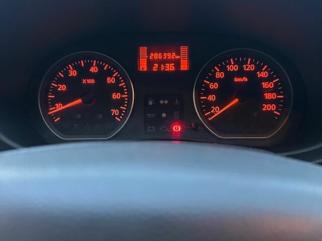 Красный Дачия Другая, объемом двигателя 1.5 л и пробегом 286 тыс. км за 5450 $, фото 8 на Automoto.ua