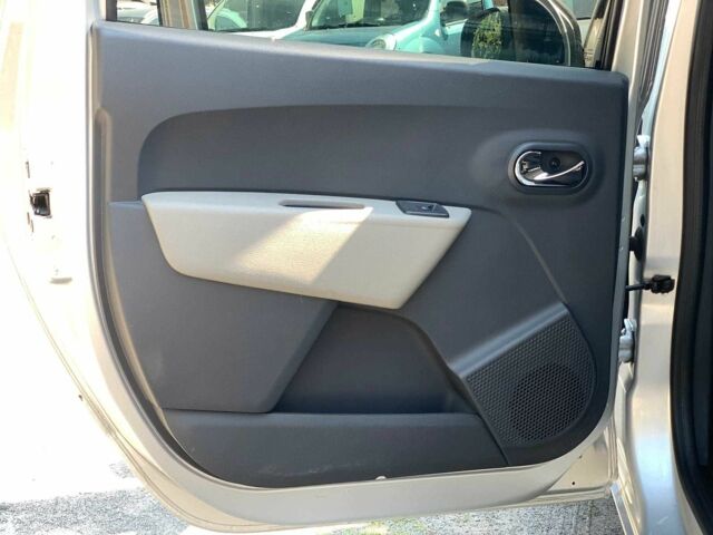 Дачия Другая 2012 в Виннице на Automoto.ua Серый Дачия Другая, объемом двигателя 1.5 л и пробегом 305 тыс. км за 6940 $, фото 10 на Automoto.ua