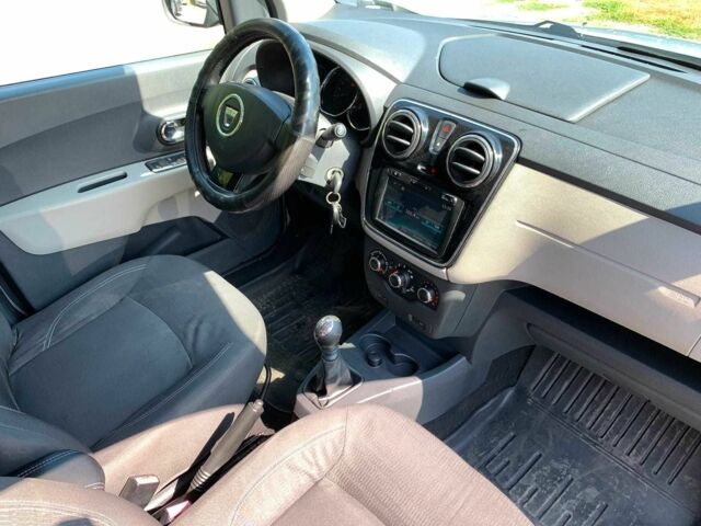 Дачия Другая 2012 в Виннице на Automoto.ua Серый Дачия Другая, объемом двигателя 1.5 л и пробегом 305 тыс. км за 6940 $, фото 23 на Automoto.ua