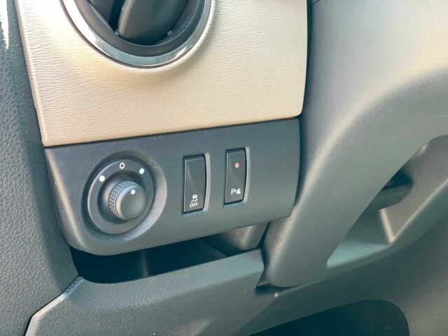 Дачия Другая 2012 в Виннице на Automoto.ua Серый Дачия Другая, объемом двигателя 1.5 л и пробегом 305 тыс. км за 6940 $, фото 13 на Automoto.ua