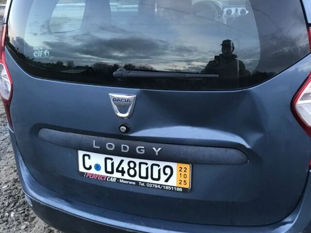 Серый Дачия Другая, объемом двигателя 1.6 л и пробегом 150 тыс. км за 5999 $, фото 3 на Automoto.ua