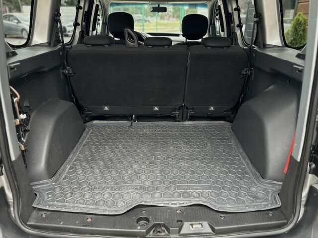 Серый Дачия Другая, объемом двигателя 1.6 л и пробегом 310 тыс. км за 6500 $, фото 9 на Automoto.ua