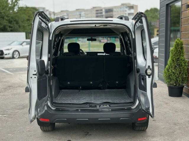 Серый Дачия Другая, объемом двигателя 1.6 л и пробегом 310 тыс. км за 6500 $, фото 8 на Automoto.ua