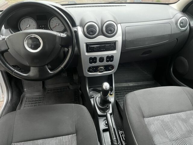 Серый Дачия Другая, объемом двигателя 1.6 л и пробегом 96 тыс. км за 6200 $, фото 12 на Automoto.ua