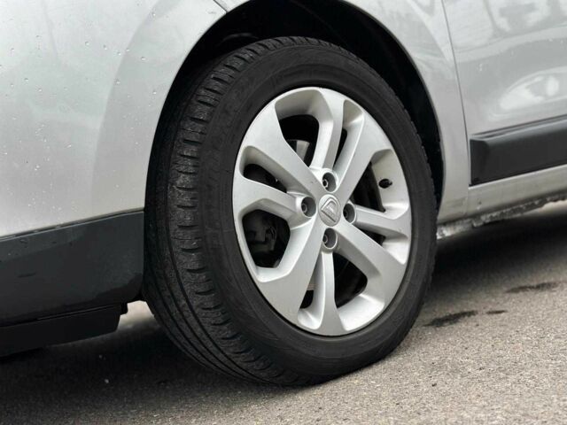 Серый Дачия Другая, объемом двигателя 1.5 л и пробегом 305 тыс. км за 6430 $, фото 11 на Automoto.ua