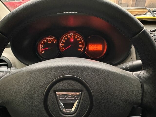 Синий Дачия Другая, объемом двигателя 1.6 л и пробегом 249 тыс. км за 6500 $, фото 7 на Automoto.ua