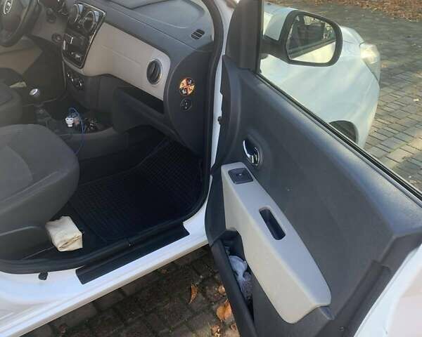 Білий Дачія Лоджі, об'ємом двигуна 0 л та пробігом 230 тис. км за 6900 $, фото 19 на Automoto.ua