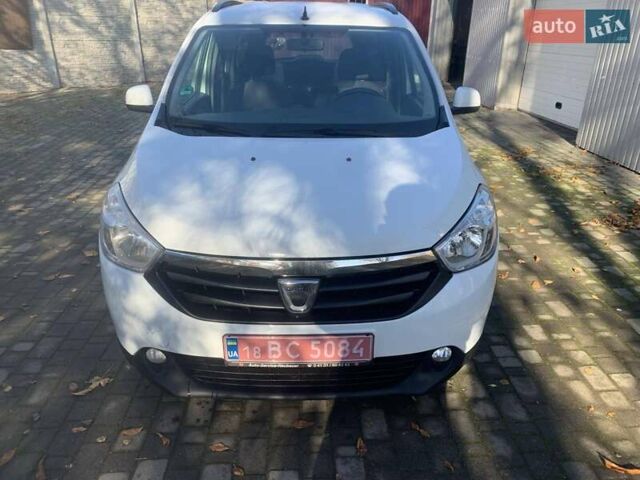 Білий Дачія Лоджі, об'ємом двигуна 0 л та пробігом 230 тис. км за 6900 $, фото 1 на Automoto.ua
