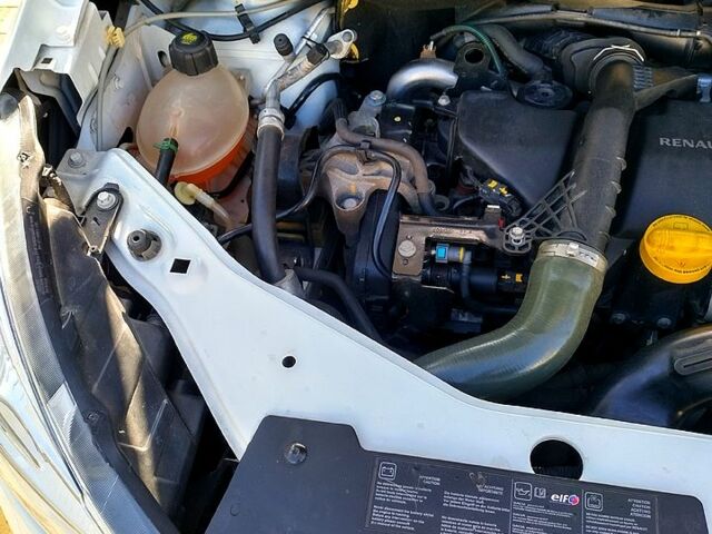 Белый Дачия Лоджи, объемом двигателя 1.5 л и пробегом 142 тыс. км за 7650 $, фото 11 на Automoto.ua