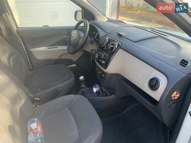 Білий Дачія Лоджі, об'ємом двигуна 0 л та пробігом 230 тис. км за 6900 $, фото 18 на Automoto.ua
