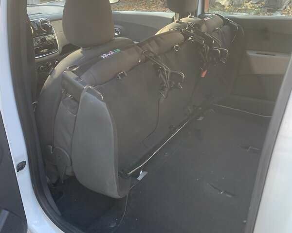 Білий Дачія Лоджі, об'ємом двигуна 0 л та пробігом 230 тис. км за 6900 $, фото 14 на Automoto.ua