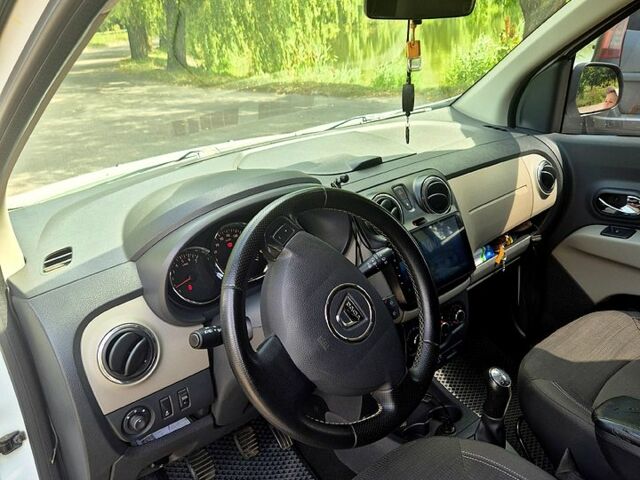 Белый Дачия Лоджи, объемом двигателя 1.2 л и пробегом 167 тыс. км за 7700 $, фото 7 на Automoto.ua