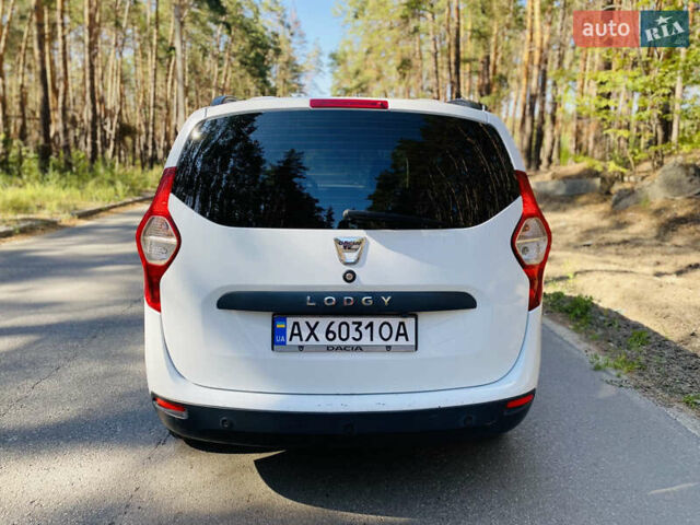 Белый Дачия Лоджи, объемом двигателя 1.2 л и пробегом 232 тыс. км за 5500 $, фото 27 на Automoto.ua