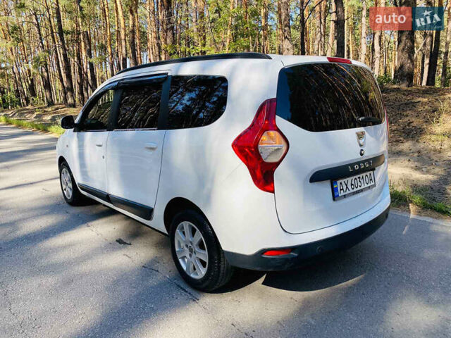 Белый Дачия Лоджи, объемом двигателя 1.2 л и пробегом 232 тыс. км за 5500 $, фото 28 на Automoto.ua