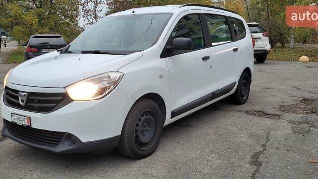 Белый Дачия Лоджи, объемом двигателя 1.6 л и пробегом 225 тыс. км за 5900 $, фото 4 на Automoto.ua