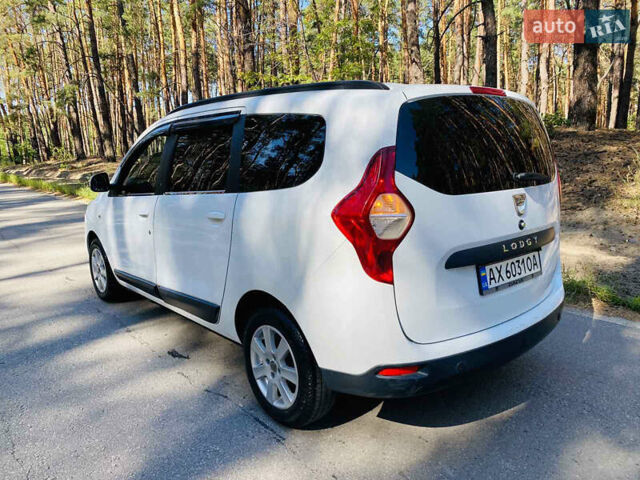 Белый Дачия Лоджи, объемом двигателя 1.2 л и пробегом 232 тыс. км за 5500 $, фото 25 на Automoto.ua