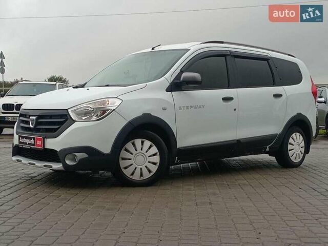 Дачия Лоджи 2015 в Львове на Automoto.ua Белый Дачия Лоджи, объемом двигателя 1.5 л и пробегом 134 тыс. км за 8990 $, фото 8 на Automoto.ua