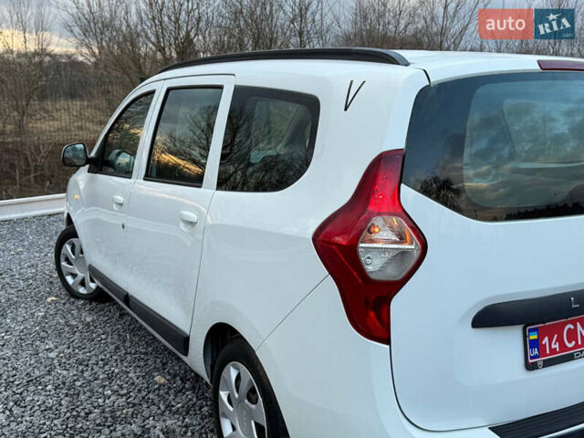 Белый Дачия Лоджи, объемом двигателя 1.6 л и пробегом 220 тыс. км за 5750 $, фото 23 на Automoto.ua