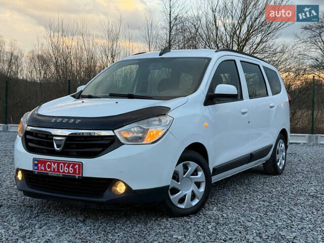 Белый Дачия Лоджи, объемом двигателя 1.6 л и пробегом 220 тыс. км за 5750 $, фото 10 на Automoto.ua