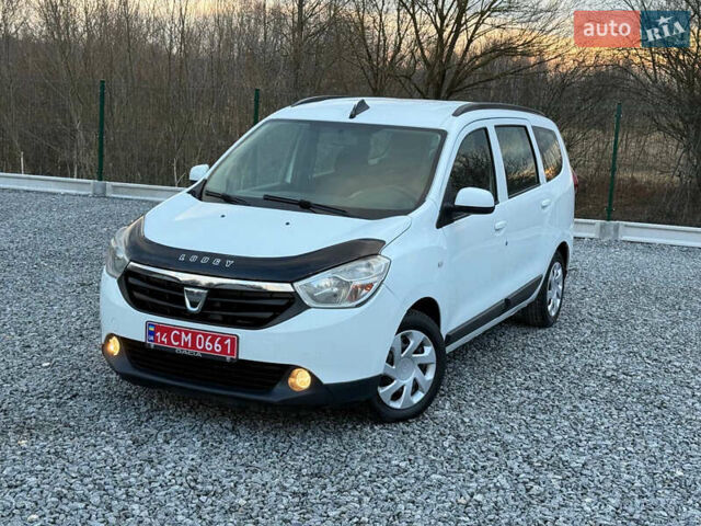 Белый Дачия Лоджи, объемом двигателя 1.6 л и пробегом 220 тыс. км за 5750 $, фото 2 на Automoto.ua
