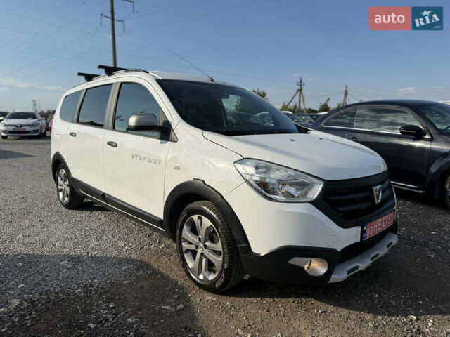Білий Дачія Лоджі, об'ємом двигуна 1.5 л та пробігом 150 тис. км за 10899 $, фото 1 на Automoto.ua