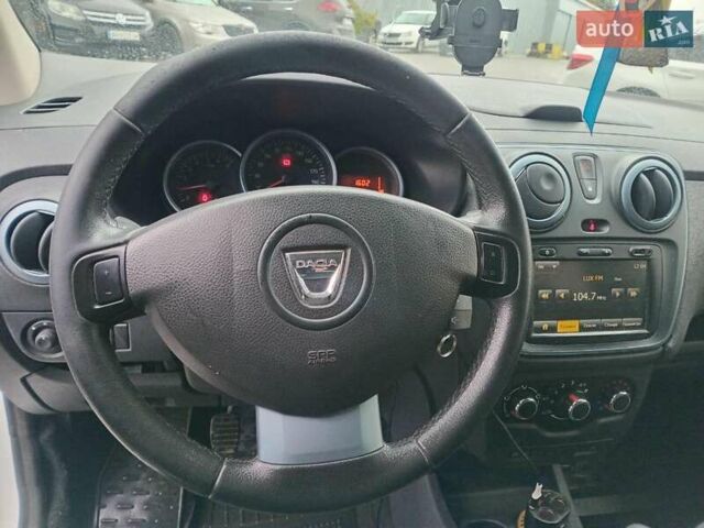 Дачия Лоджи 2015 в Львове на Automoto.ua Белый Дачия Лоджи, объемом двигателя 1.5 л и пробегом 134 тыс. км за 8990 $, фото 20 на Automoto.ua