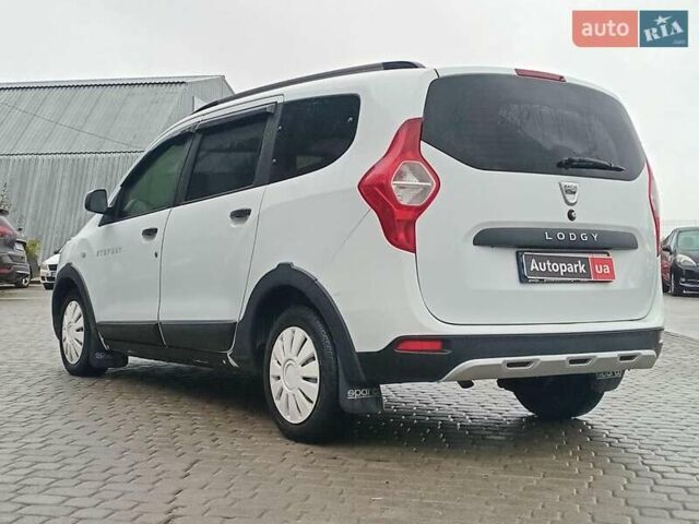Дачия Лоджи 2015 в Львове на Automoto.ua Белый Дачия Лоджи, объемом двигателя 1.5 л и пробегом 134 тыс. км за 8990 $, фото 2 на Automoto.ua