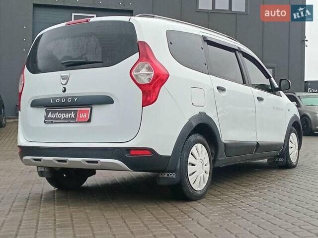 Дачия Лоджи 2015 в Львове на Automoto.ua Белый Дачия Лоджи, объемом двигателя 1.5 л и пробегом 134 тыс. км за 8990 $, фото 4 на Automoto.ua