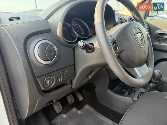 Білий Дачія Лоджі, об'ємом двигуна 1.5 л та пробігом 150 тис. км за 10899 $, фото 21 на Automoto.ua