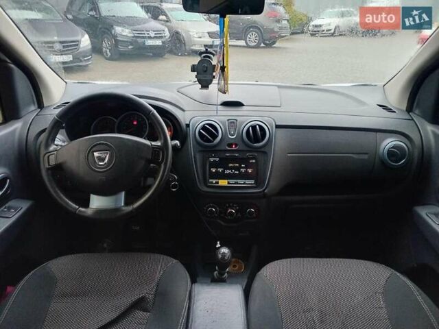 Дачия Лоджи 2015 в Львове на Automoto.ua Белый Дачия Лоджи, объемом двигателя 1.5 л и пробегом 134 тыс. км за 8990 $, фото 12 на Automoto.ua