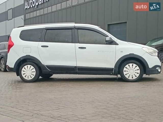 Дачия Лоджи 2015 в Львове на Automoto.ua Белый Дачия Лоджи, объемом двигателя 1.5 л и пробегом 134 тыс. км за 8990 $, фото 5 на Automoto.ua