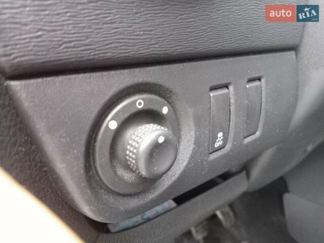 Дачия Лоджи 2015 в Львове на Automoto.ua Белый Дачия Лоджи, объемом двигателя 1.5 л и пробегом 134 тыс. км за 8990 $, фото 21 на Automoto.ua