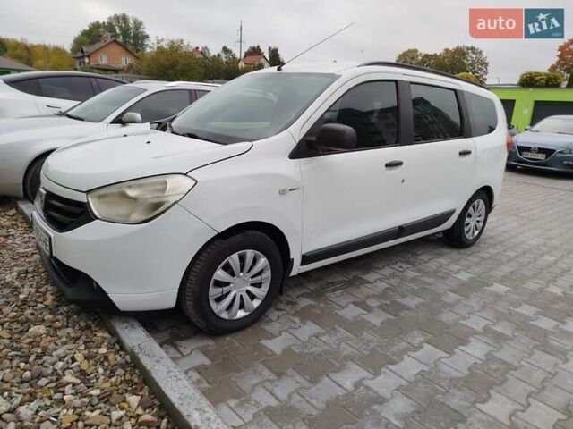 Дачия Лоджи 2016 в Каменце-Подольском на Automoto.ua Белый Дачия Лоджи, объемом двигателя 1.6 л и пробегом 176 тыс. км за 8900 $, фото 1 на Automoto.ua