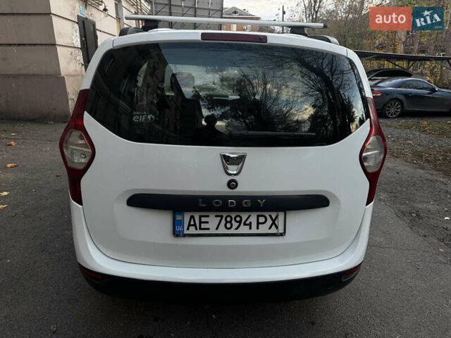 Белый Дачия Лоджи, объемом двигателя 1.6 л и пробегом 170 тыс. км за 7500 $, фото 3 на Automoto.ua