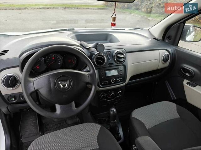 Белый Дачия Лоджи, объемом двигателя 1.6 л и пробегом 170 тыс. км за 7500 $, фото 10 на Automoto.ua