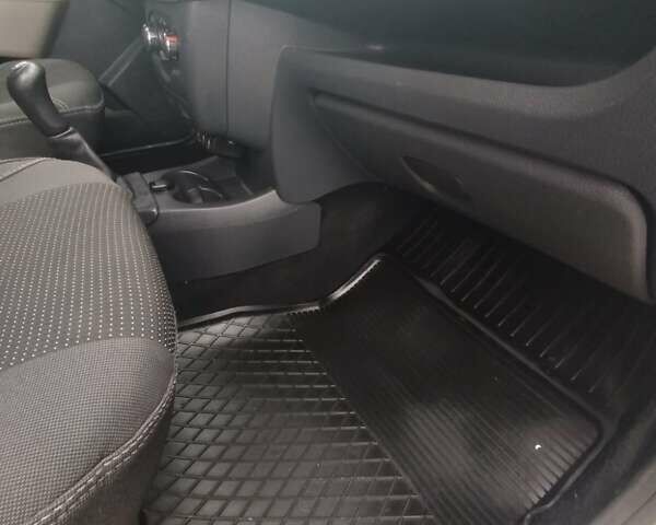 Дачия Лоджи 2016 в Каменце-Подольском на Automoto.ua Белый Дачия Лоджи, объемом двигателя 1.6 л и пробегом 176 тыс. км за 8900 $, фото 18 на Automoto.ua