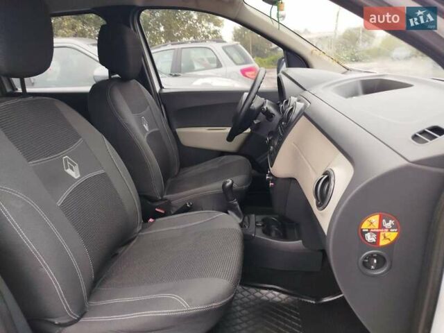 Дачия Лоджи 2016 в Каменце-Подольском на Automoto.ua Белый Дачия Лоджи, объемом двигателя 1.6 л и пробегом 176 тыс. км за 8900 $, фото 12 на Automoto.ua