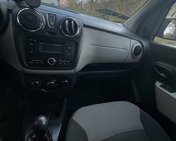 Белый Дачия Лоджи, объемом двигателя 1.6 л и пробегом 170 тыс. км за 7500 $, фото 7 на Automoto.ua