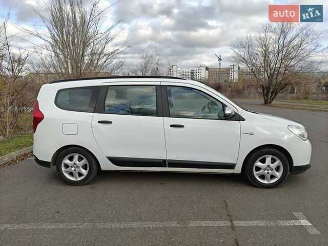 Белый Дачия Лоджи, объемом двигателя 1.6 л и пробегом 170 тыс. км за 7500 $, фото 2 на Automoto.ua