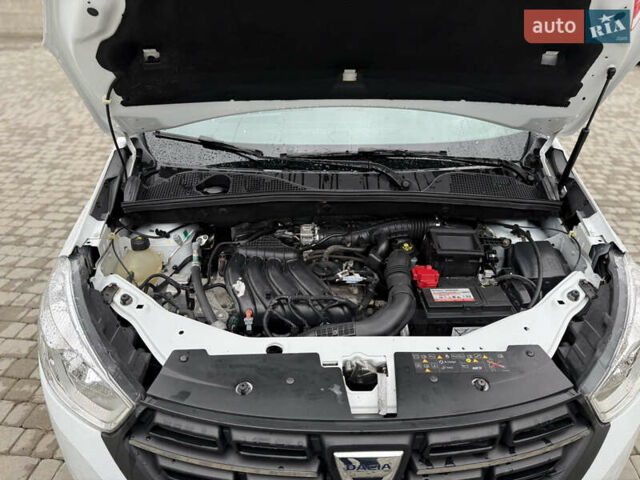 Білий Дачія Лоджі, об'ємом двигуна 1.6 л та пробігом 135 тис. км за 8700 $, фото 15 на Automoto.ua