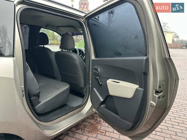 Бежевый Дачия Лоджи, объемом двигателя 1.5 л и пробегом 209 тыс. км за 8500 $, фото 17 на Automoto.ua