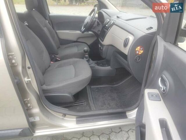 Бежевый Дачия Лоджи, объемом двигателя 1.5 л и пробегом 317 тыс. км за 7400 $, фото 34 на Automoto.ua