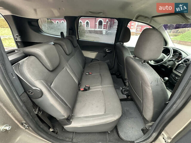 Бежевый Дачия Лоджи, объемом двигателя 1.5 л и пробегом 209 тыс. км за 8500 $, фото 16 на Automoto.ua