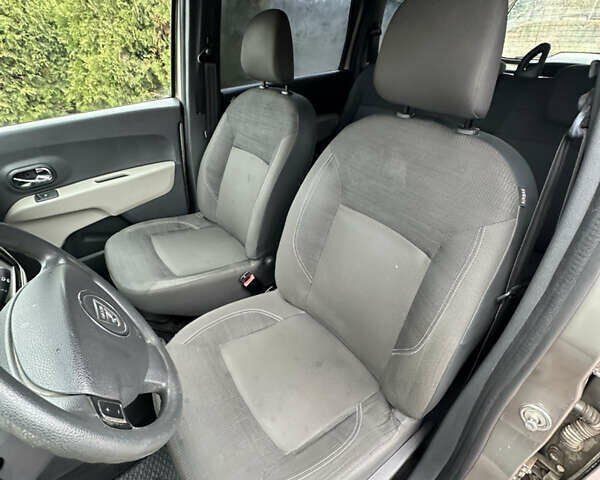 Бежевый Дачия Лоджи, объемом двигателя 1.5 л и пробегом 209 тыс. км за 8500 $, фото 21 на Automoto.ua