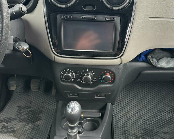 Бежевый Дачия Лоджи, объемом двигателя 1.5 л и пробегом 209 тыс. км за 8500 $, фото 28 на Automoto.ua