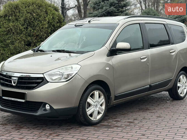 Бежевый Дачия Лоджи, объемом двигателя 1.5 л и пробегом 209 тыс. км за 8500 $, фото 1 на Automoto.ua