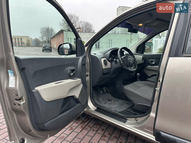 Бежевый Дачия Лоджи, объемом двигателя 1.5 л и пробегом 209 тыс. км за 8500 $, фото 11 на Automoto.ua