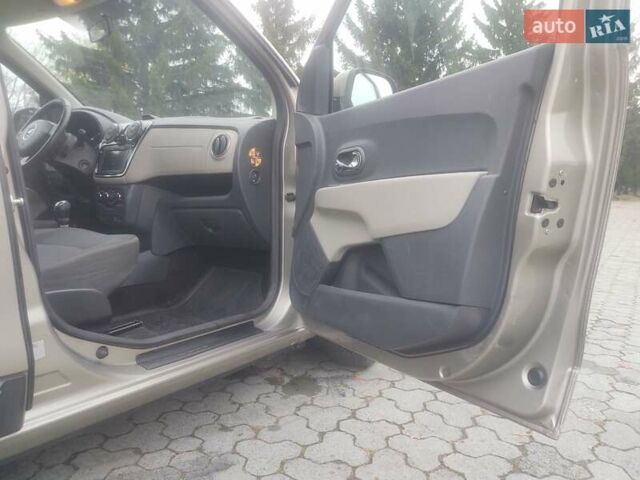Бежевый Дачия Лоджи, объемом двигателя 1.5 л и пробегом 317 тыс. км за 7400 $, фото 33 на Automoto.ua