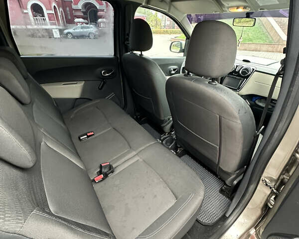 Бежевый Дачия Лоджи, объемом двигателя 1.5 л и пробегом 209 тыс. км за 8500 $, фото 15 на Automoto.ua